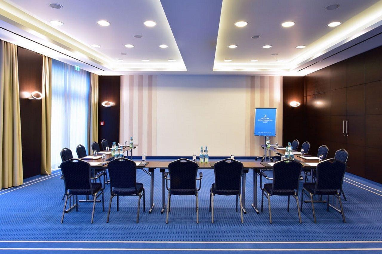 Отель Pestana Tiergarten 4*