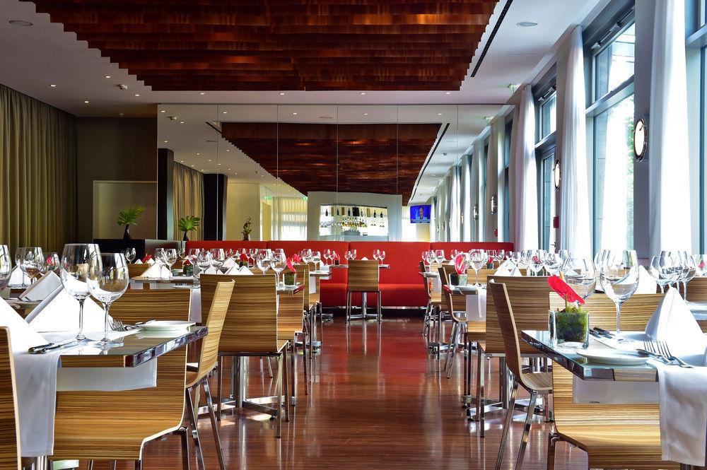Отель Pestana Tiergarten 4*